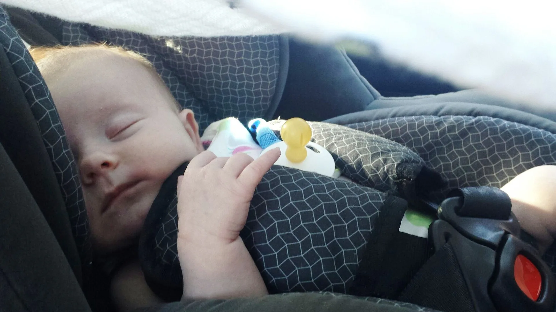 5 Reasons For Your Baby's Projectile Vomiting, A Gross AF ...