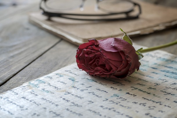 7 Valentine's Day Poems For Your Husband That'll Make His ...