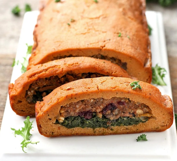 8 Tofurky Thanksgiving Recipes That'll Make All Your Guests Happy (For