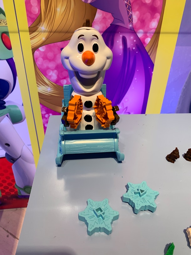 Play-Doh's Olaf Sleigh Ride Set Will Keep Your Little 'Frozen' Fan Occupied For Hours