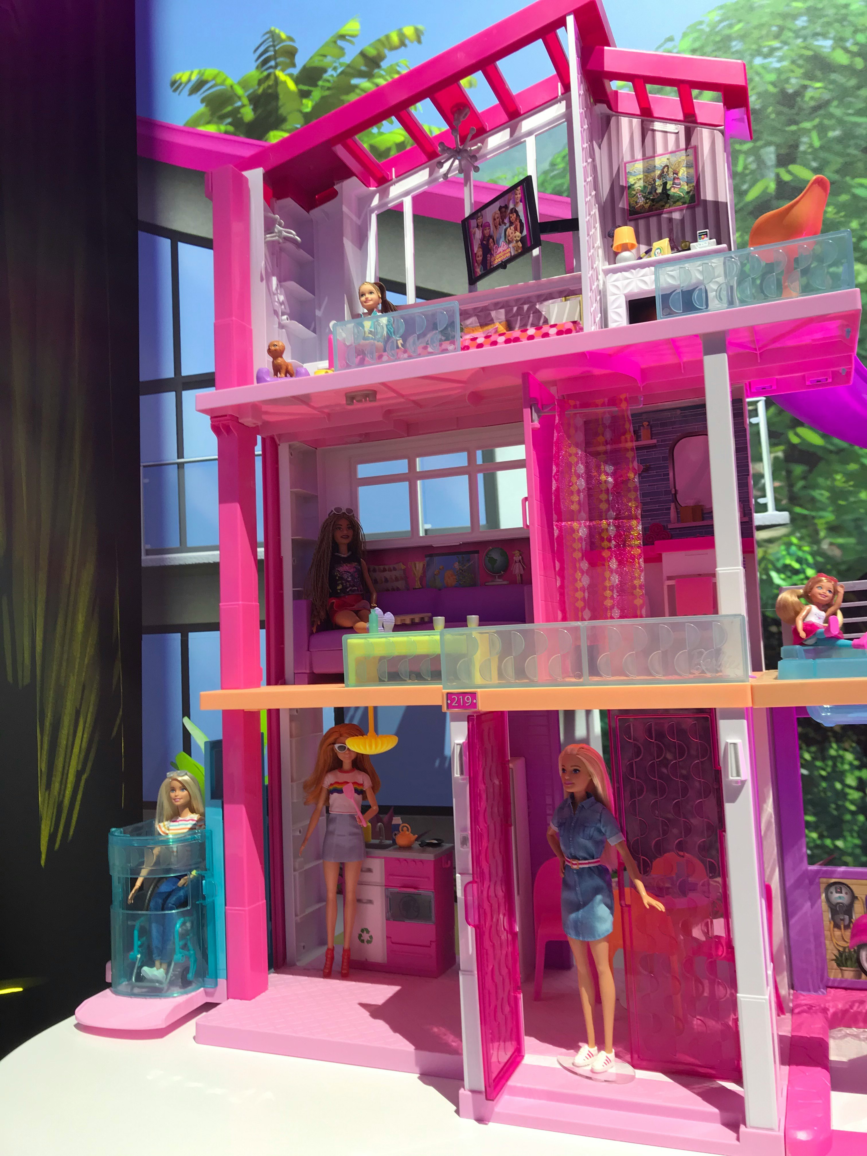 barbie mansion with elevator