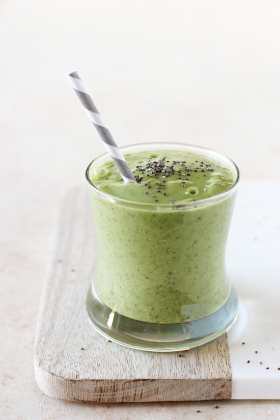 This recipe for Detox Green Smoothie With Avocado is an easy recipe for breastfeeding moms. 